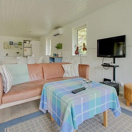 Hébergement de vacances Three-bedroom Holiday In *