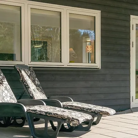 Hébergement de vacances Three-bedroom Holiday In